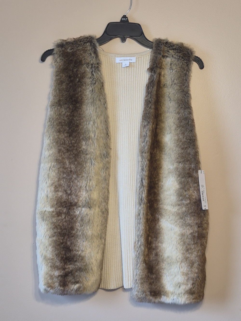 Liz Claiborne Faux Fur Vest in Brown